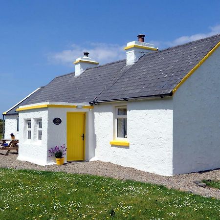 Yellow Cottage, Doolin Knockfin Cross Roads Exteriér fotografie