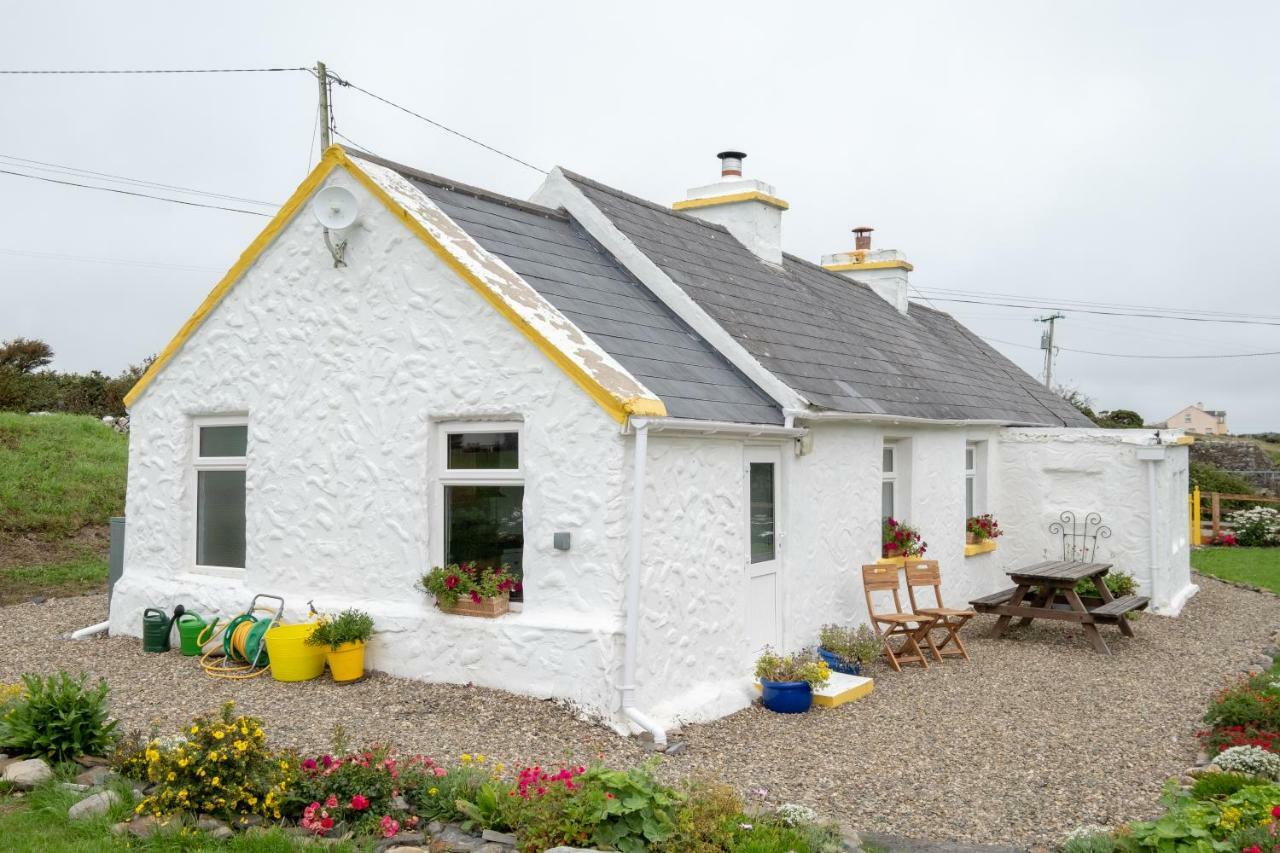 Yellow Cottage, Doolin Knockfin Cross Roads Exteriér fotografie