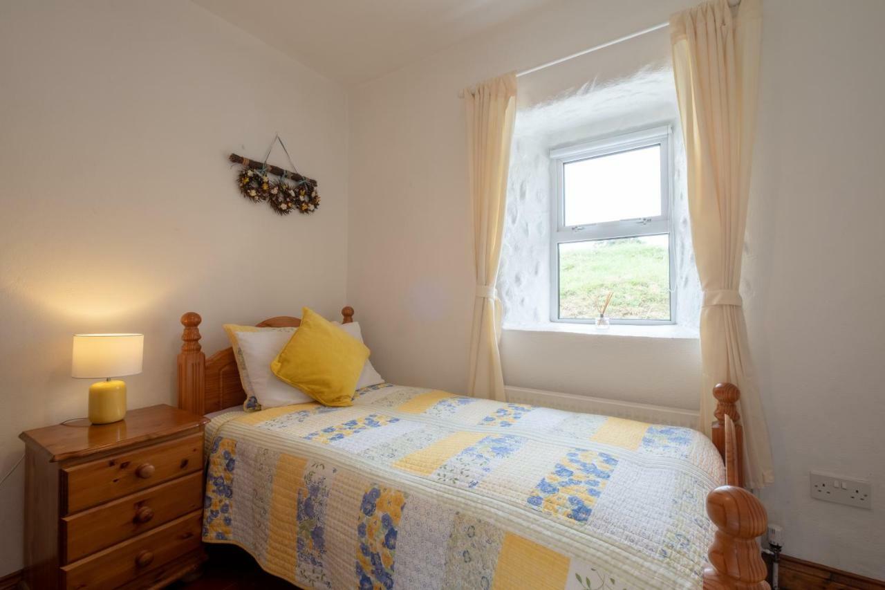 Yellow Cottage, Doolin Knockfin Cross Roads Exteriér fotografie