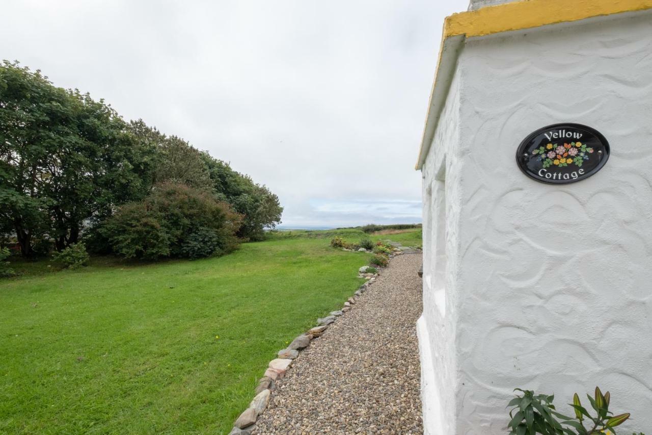 Yellow Cottage, Doolin Knockfin Cross Roads Exteriér fotografie